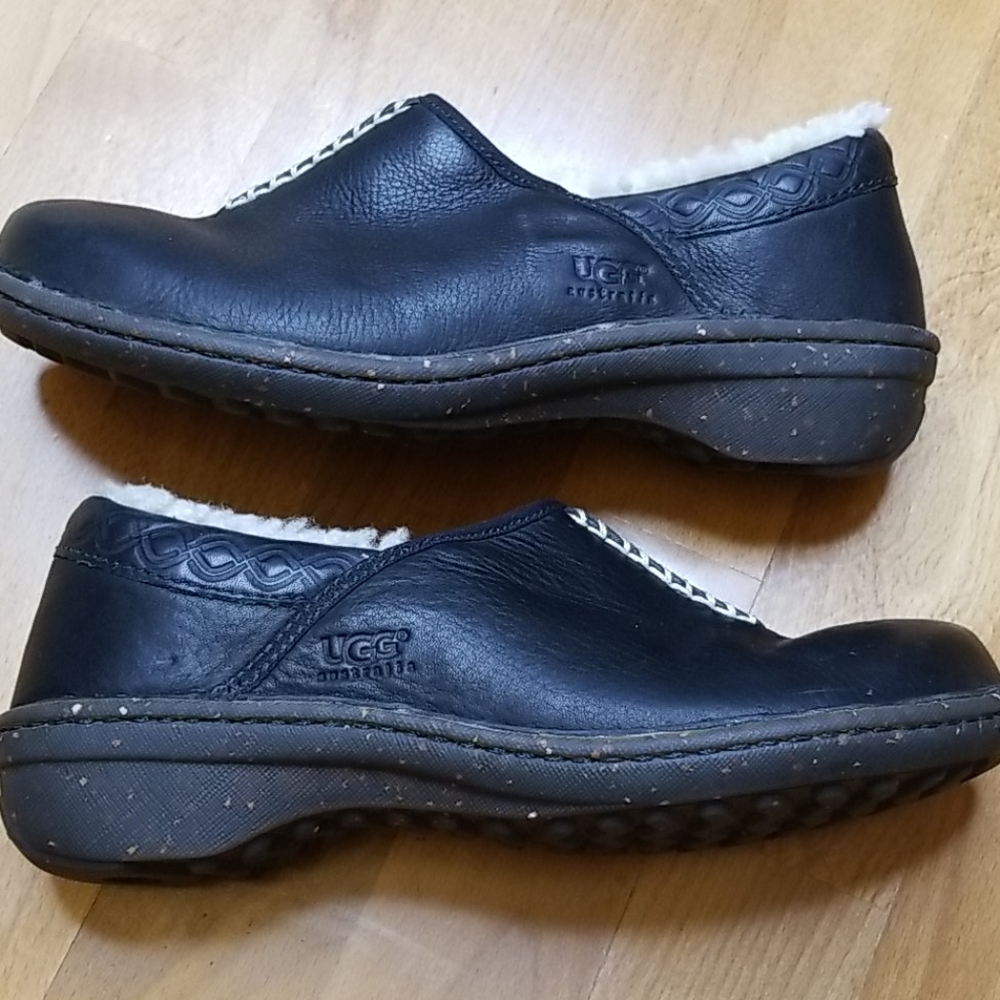 UGG WOMANS LEATHER CLOGS